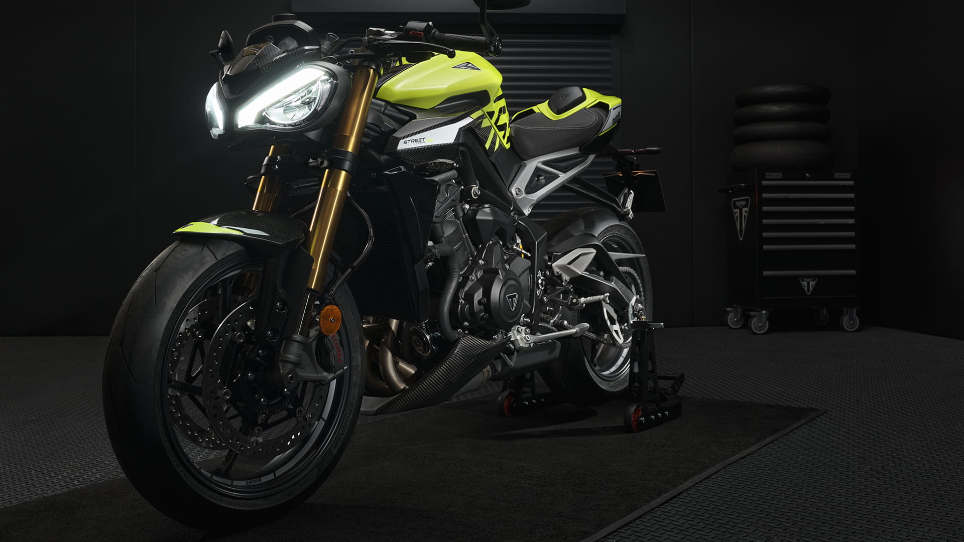 Triumph street triple shop moto2
